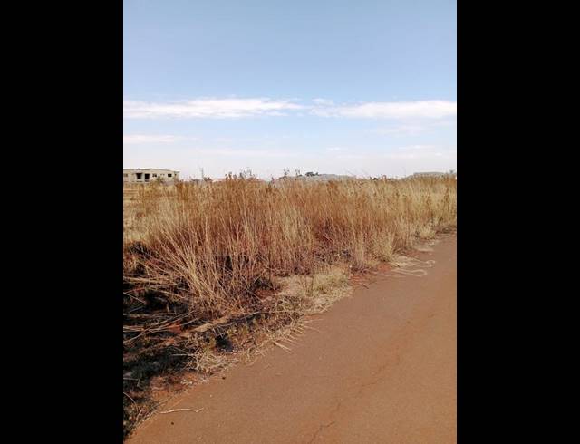 LAND FOR SALE IN VILLA LIZA